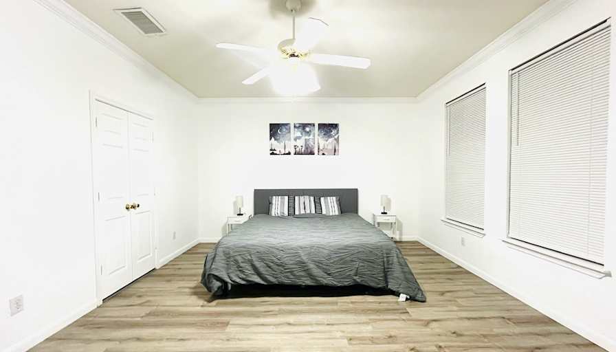 Vivian's room