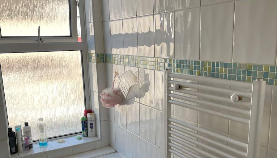 SavvaLET's room