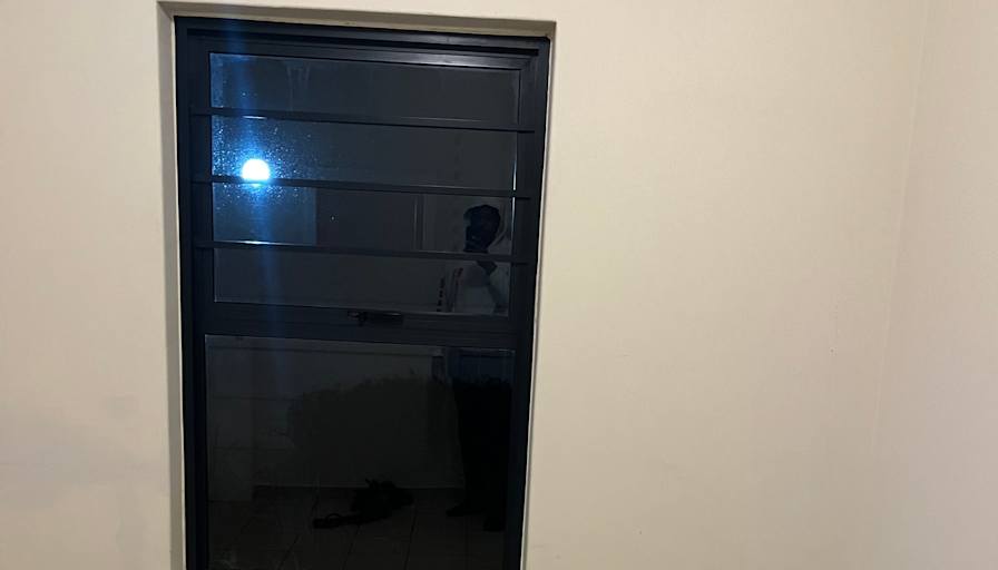 Menzisi's room