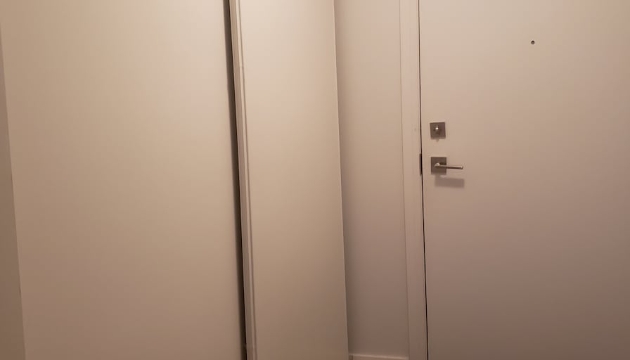 Eva's room