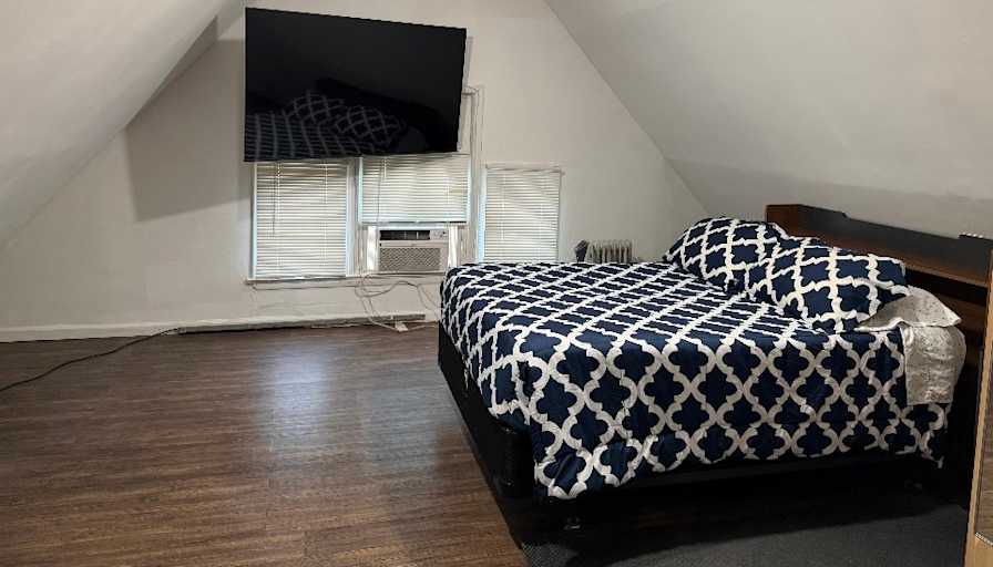 Diana's room