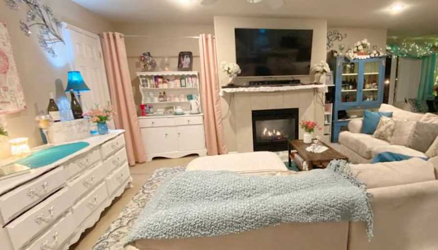 Elizabeth's room