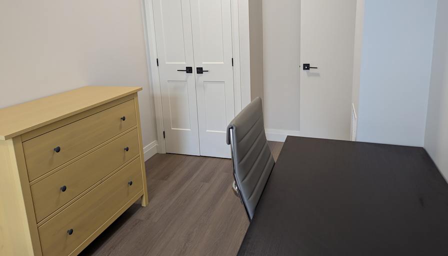 Paulo's room