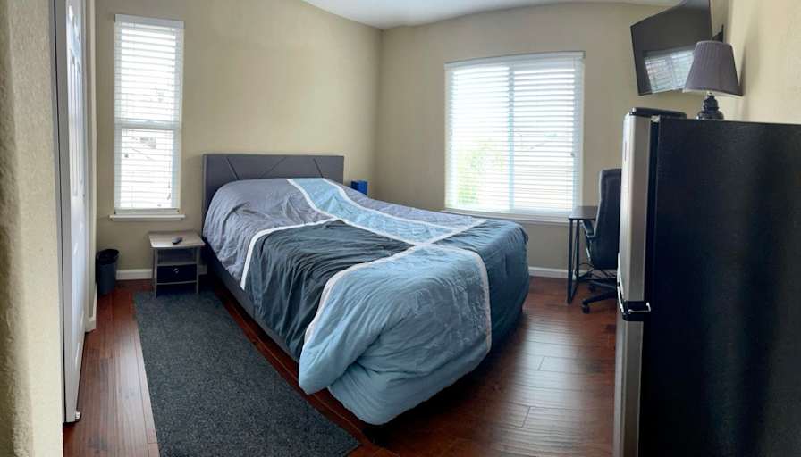 Nina's room