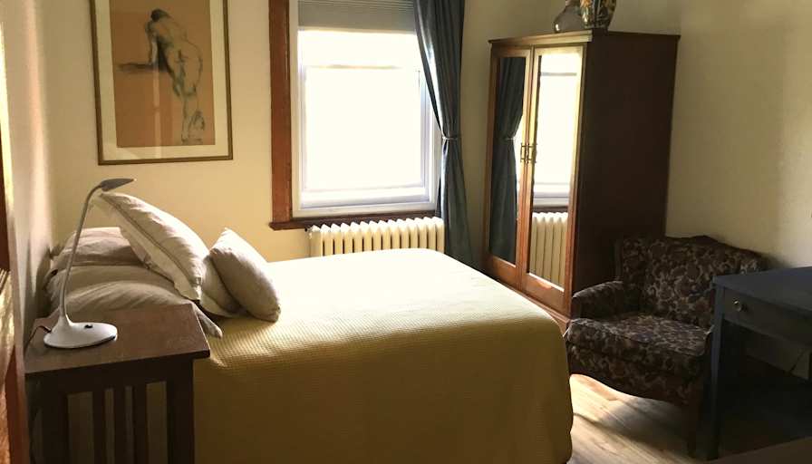 Irem Bekter's room