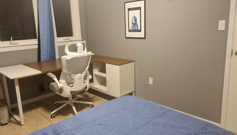Santos's room