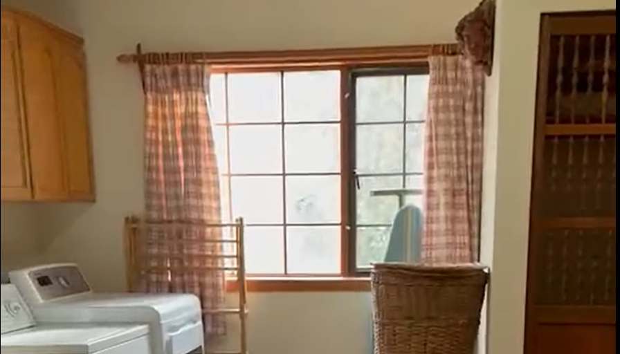 Suzanne Villeneuve's room