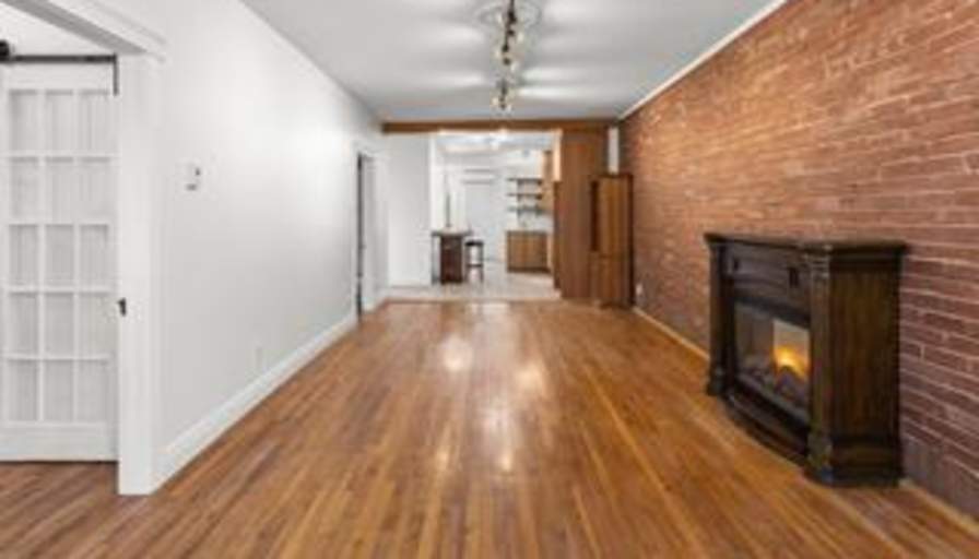 Andre Rodrigue's room
