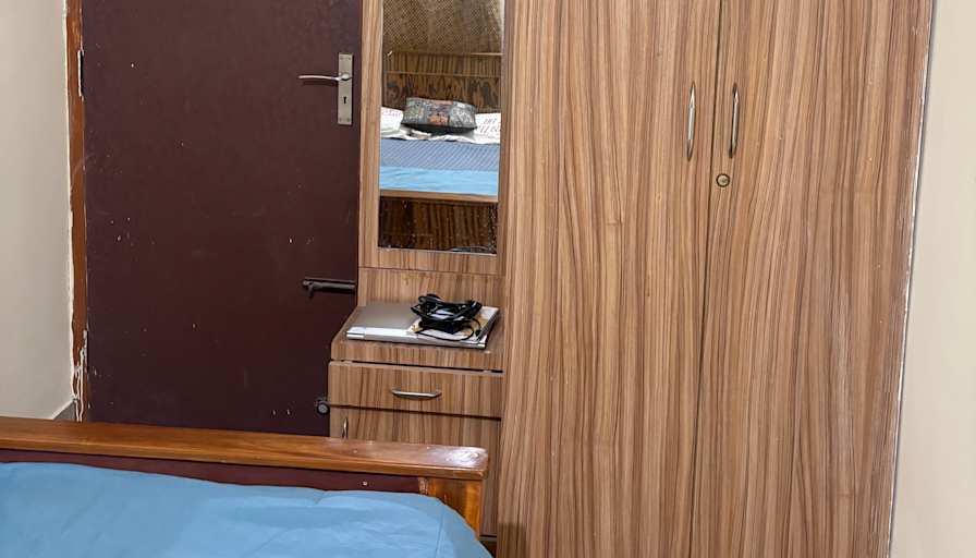 BHAWNA's room