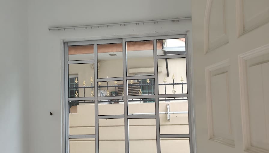 VVA EI's room