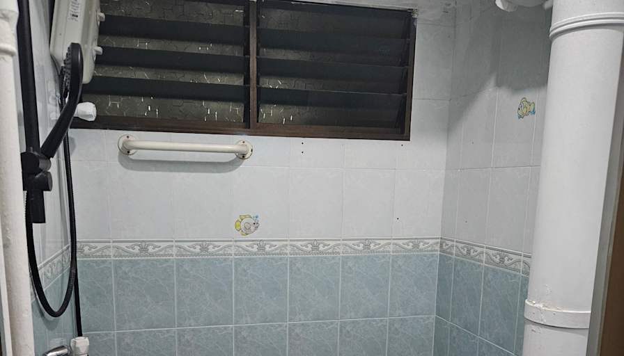 Su's room