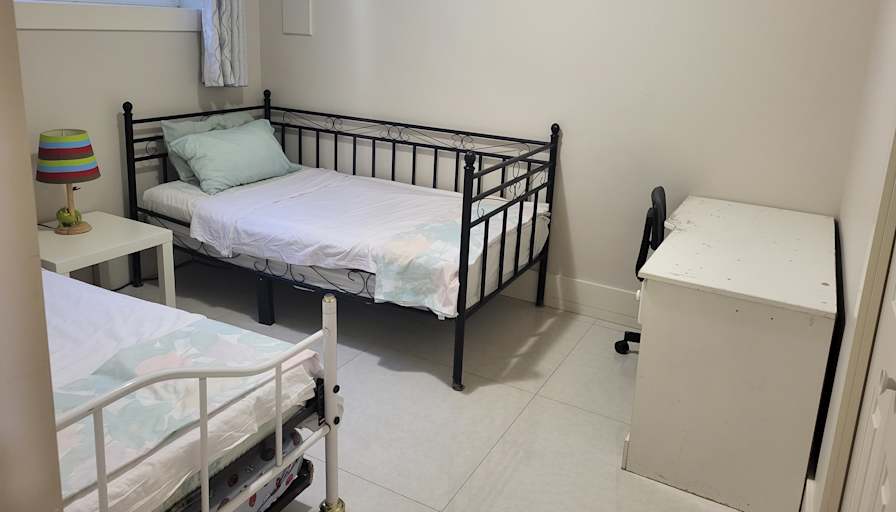 Allan's room