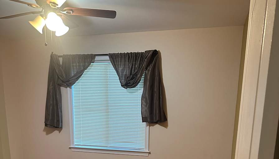 Faozia's room