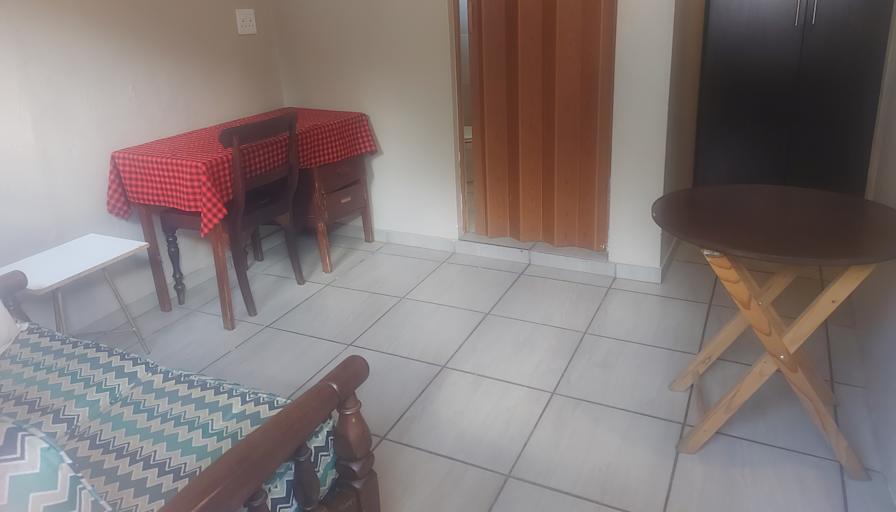Kalayvani's room