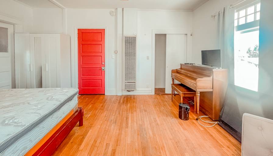 eliza's room