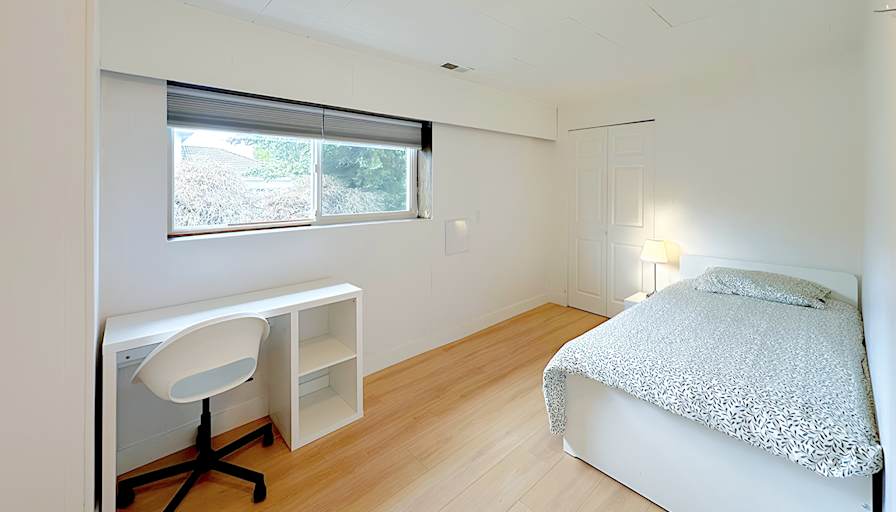Shirin's room