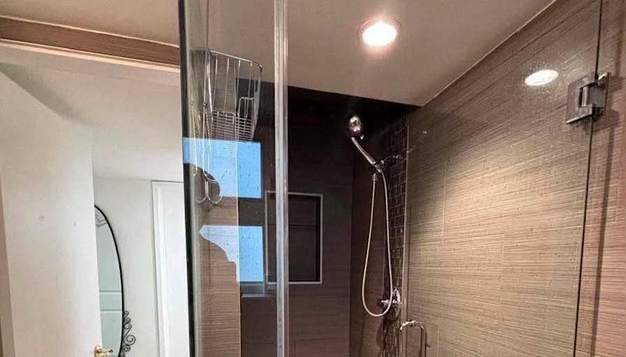 Desmond Chow's room
