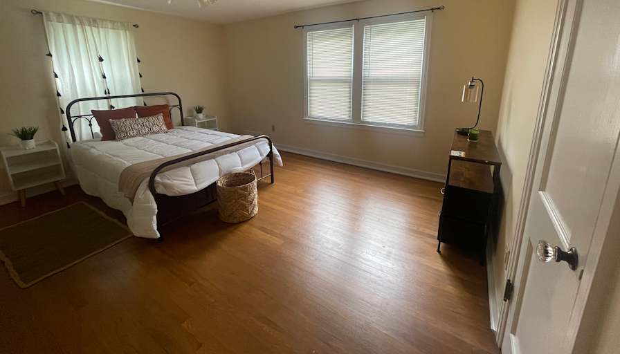 Lotus Consulting and Management LLC's room