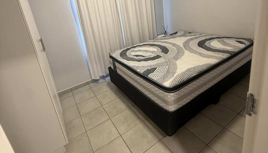 Zodidi's room
