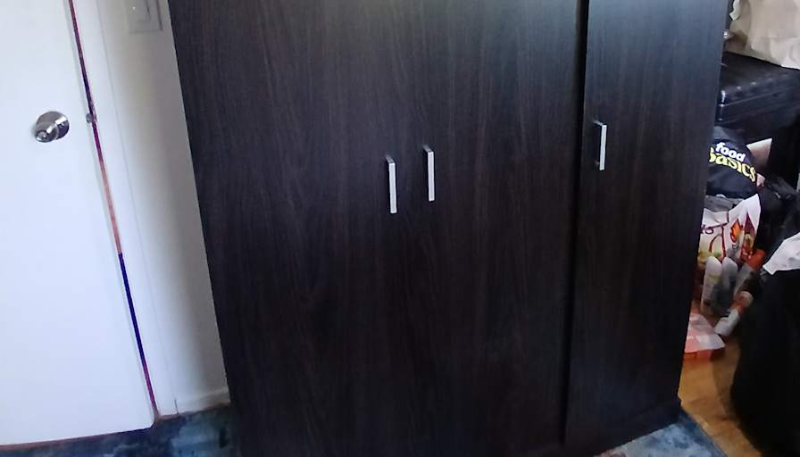 taha's room