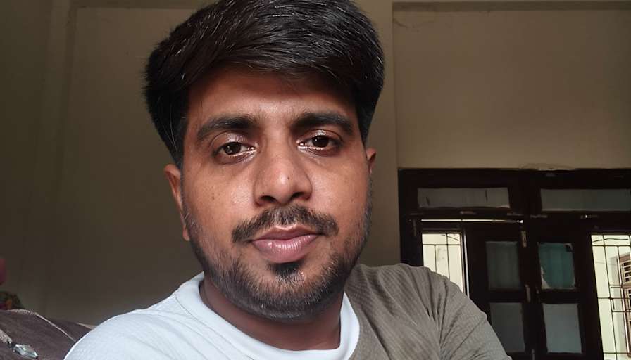 MONU SRIVASTAVA's room