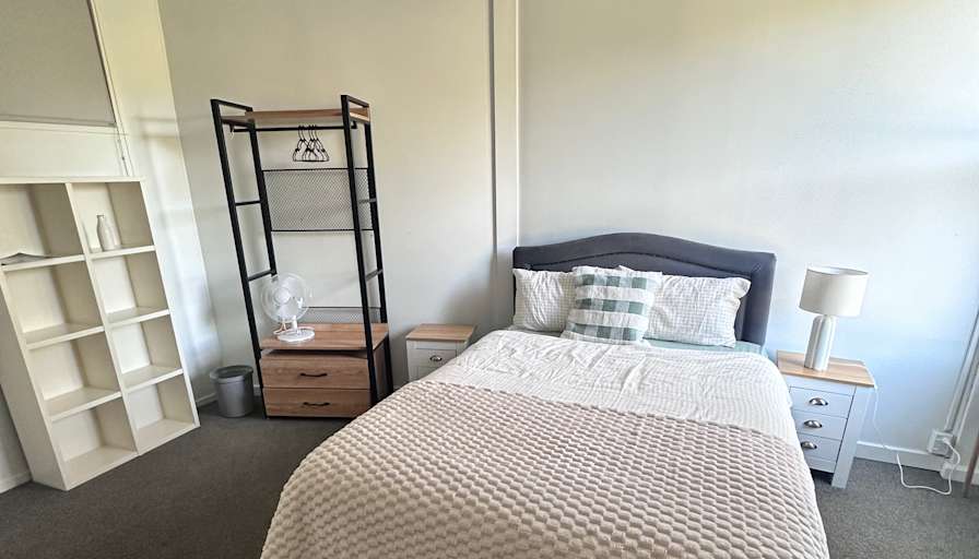 Krd Rental's room