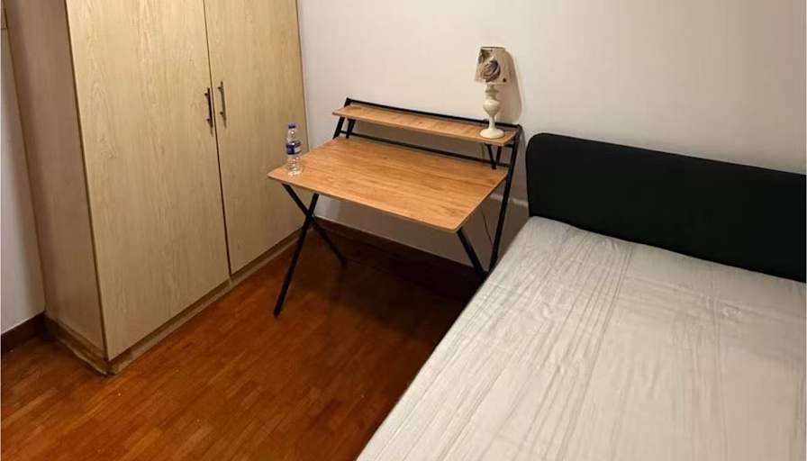 Li's room