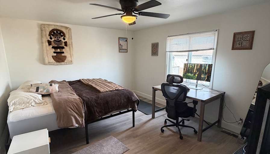 Mauricio Valverde's room