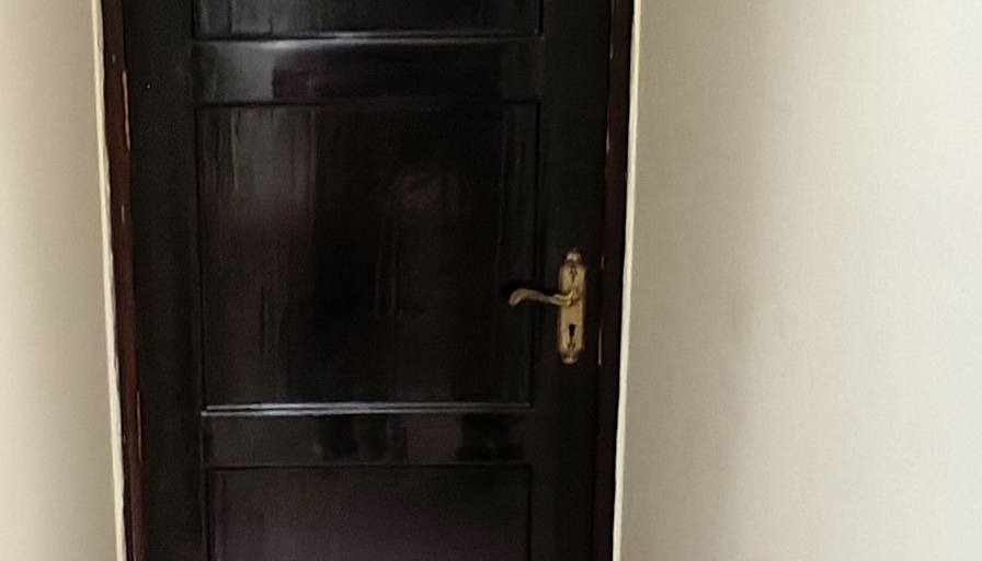 RAKESH's room