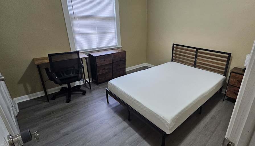 PadSplit's room