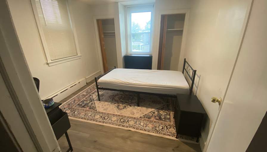 Ciewalt llc's room