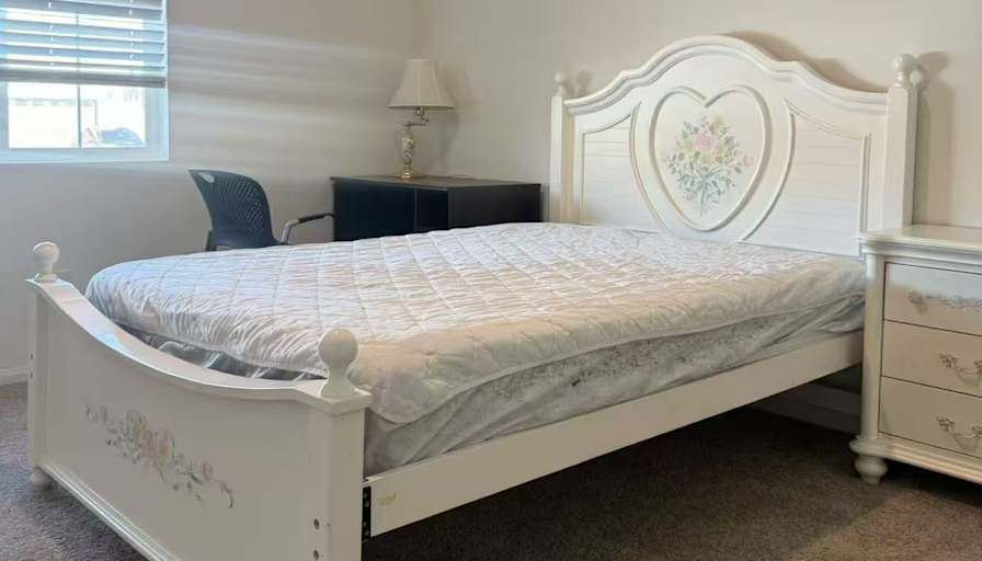 Sissi's room