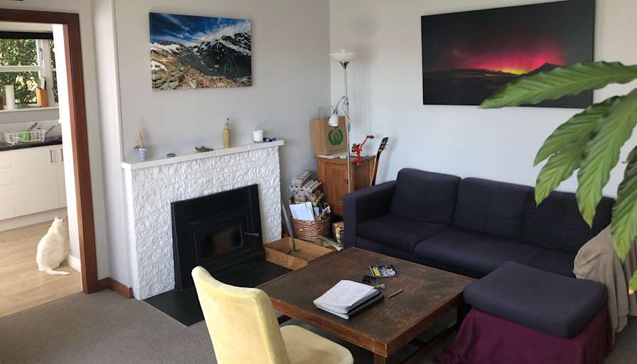 Bob's room