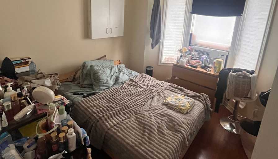 Ozlem's room