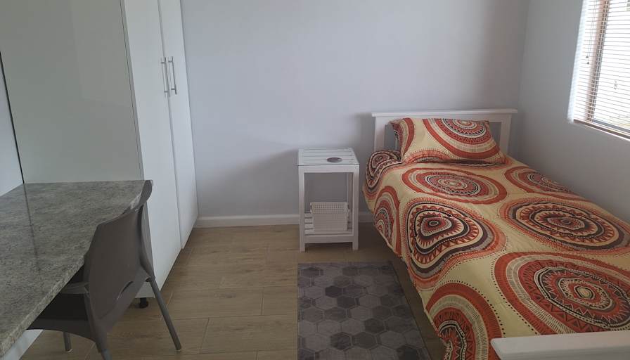 Redowaan's room