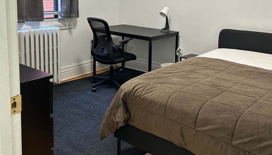 Carole's room