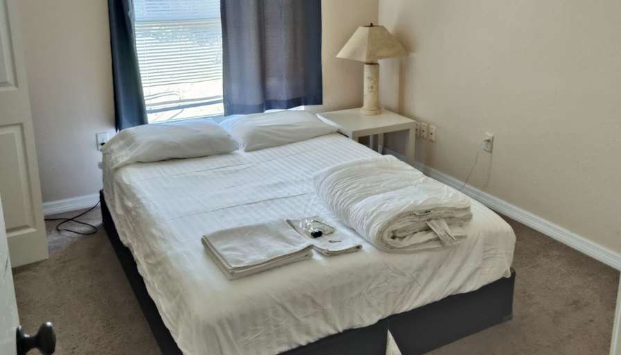 Hansen's room