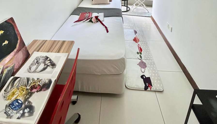 VVA EI's room