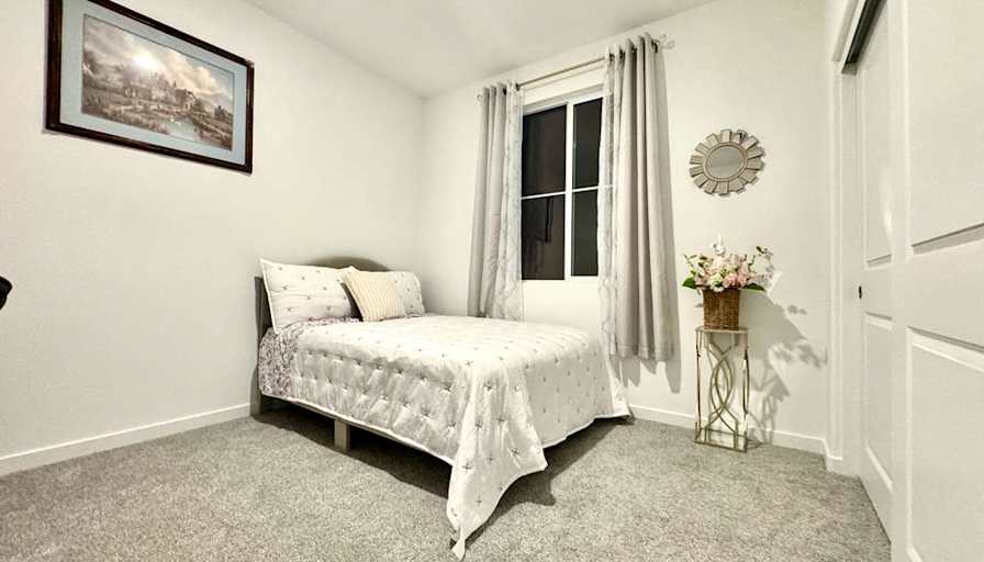 Ali's room
