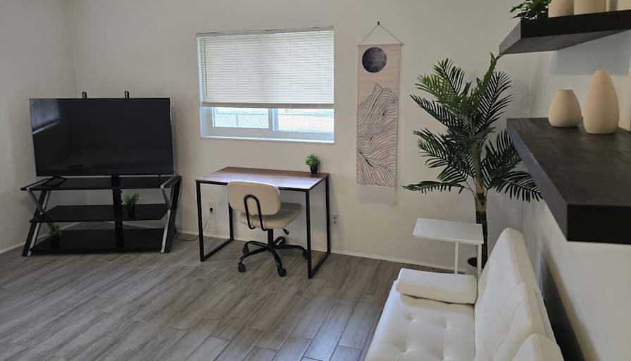 Javier's room