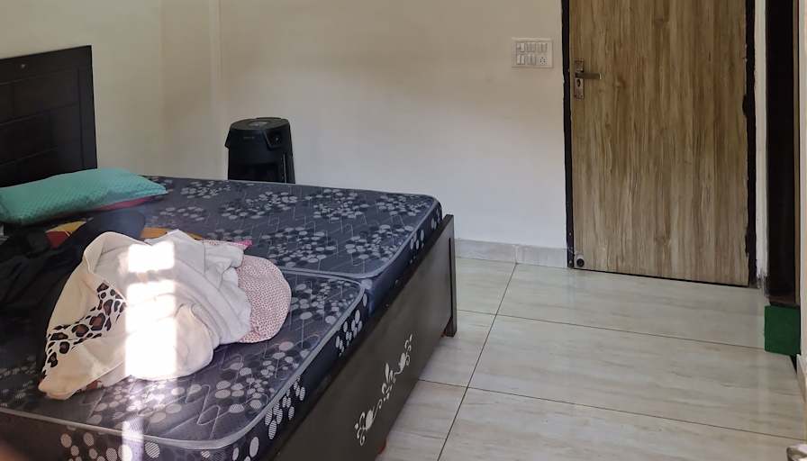 Devansh's room