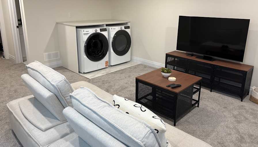 Jillian Moores's room