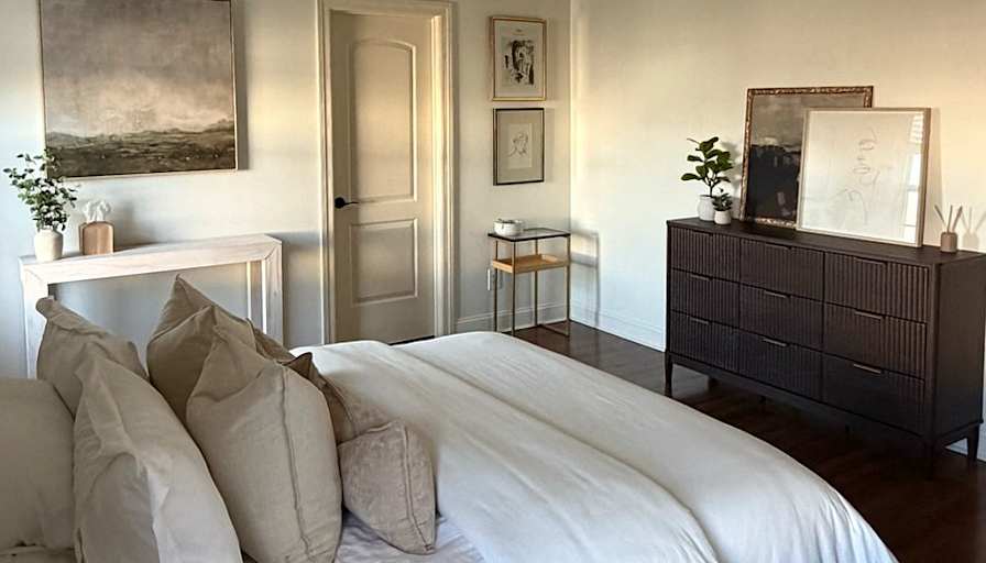 Albany's room