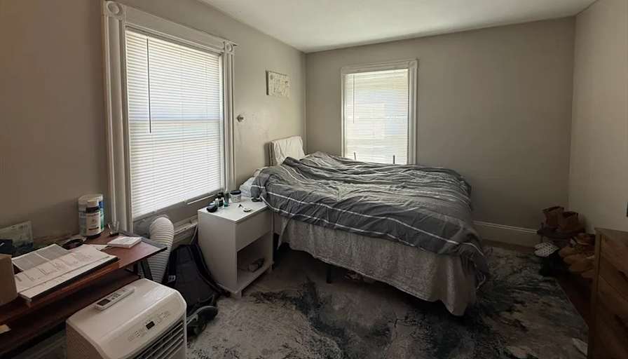 Enda's room