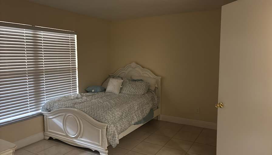 Moet Hall's room