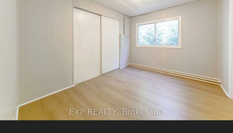 Suzanne's room