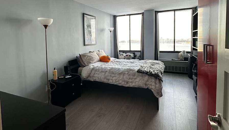 Samantha's room