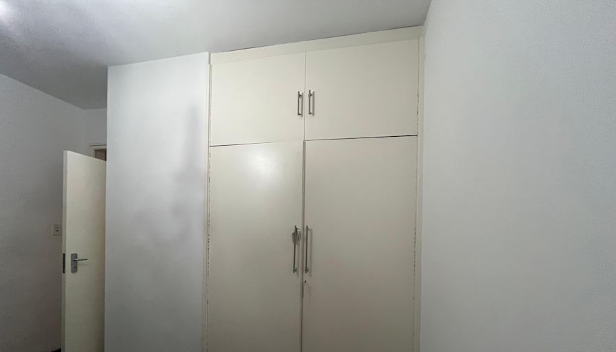 Melo's room