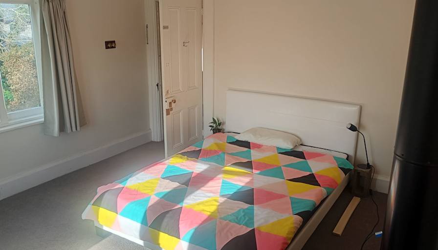 Oli's room