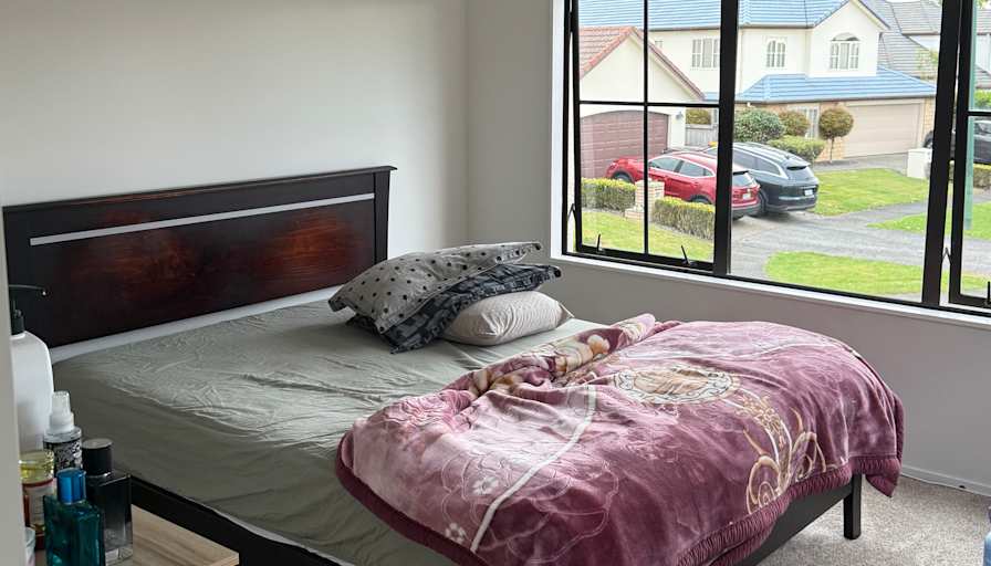 Sam's room